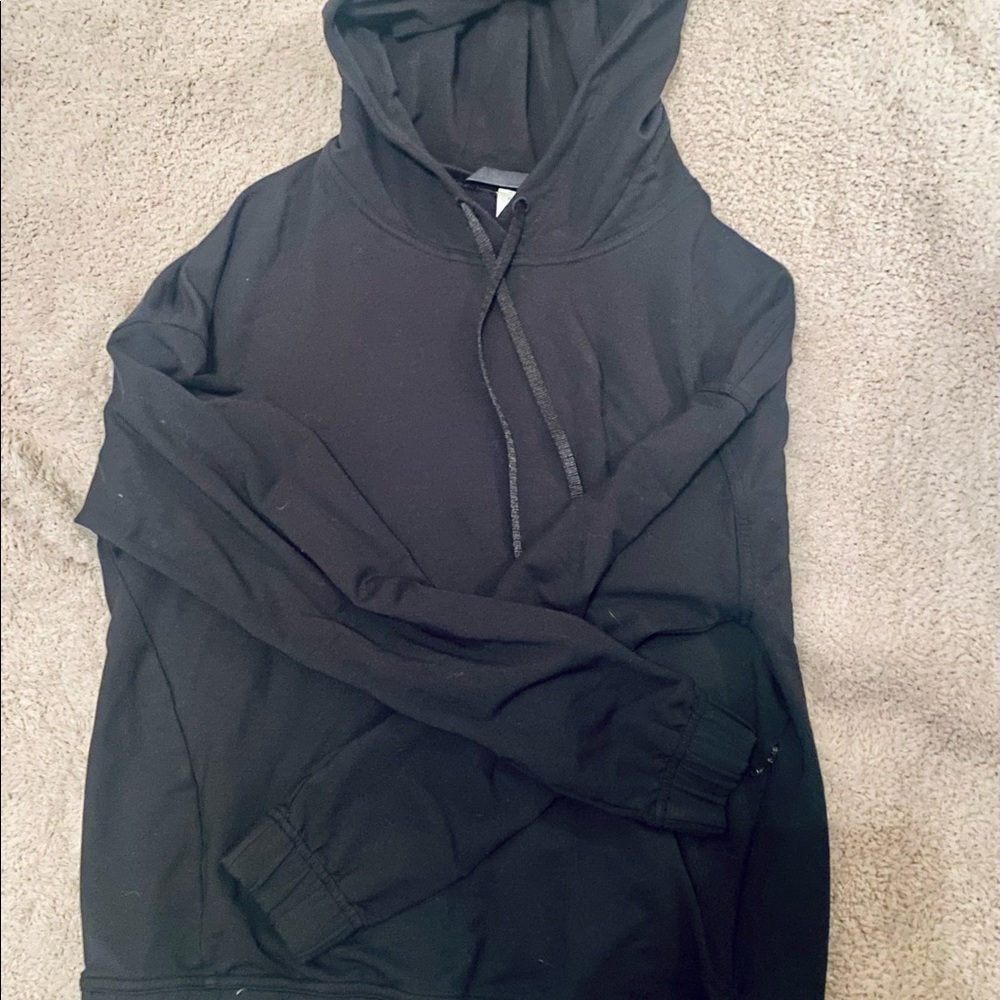LULULEMON | Cropped Hoodie
